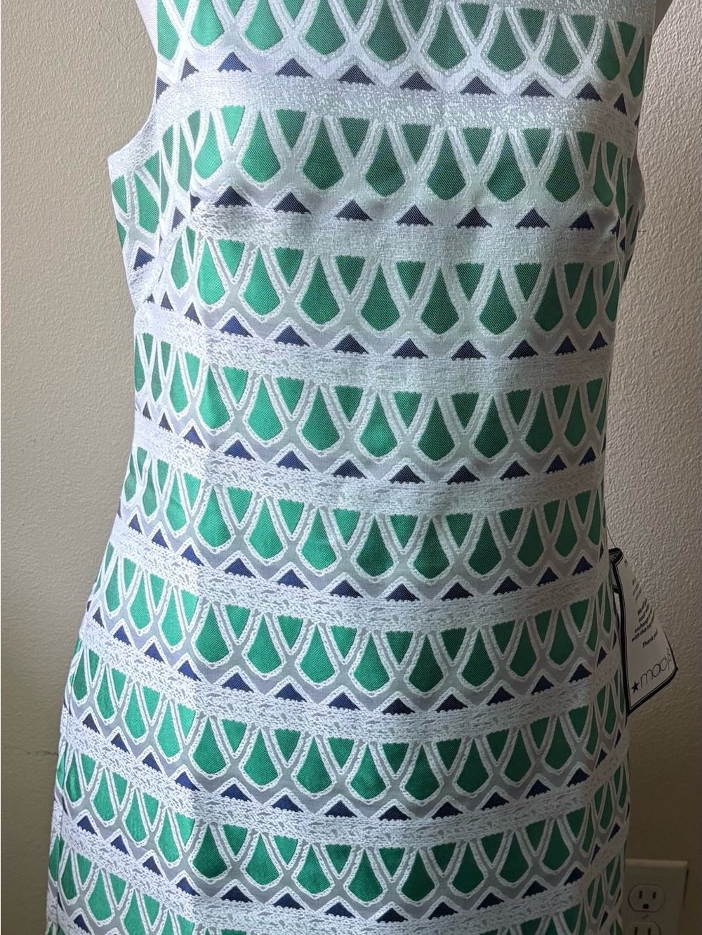 Vince Camuto Sleeveless Mini Shift  Dress - RN 54163 Dry Clean Only